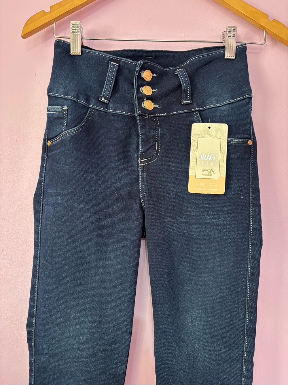 Colombian jeans with effect push up